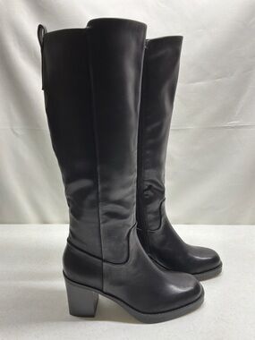 Baretraps Gretchin Black Riding Boots Women's size 6M